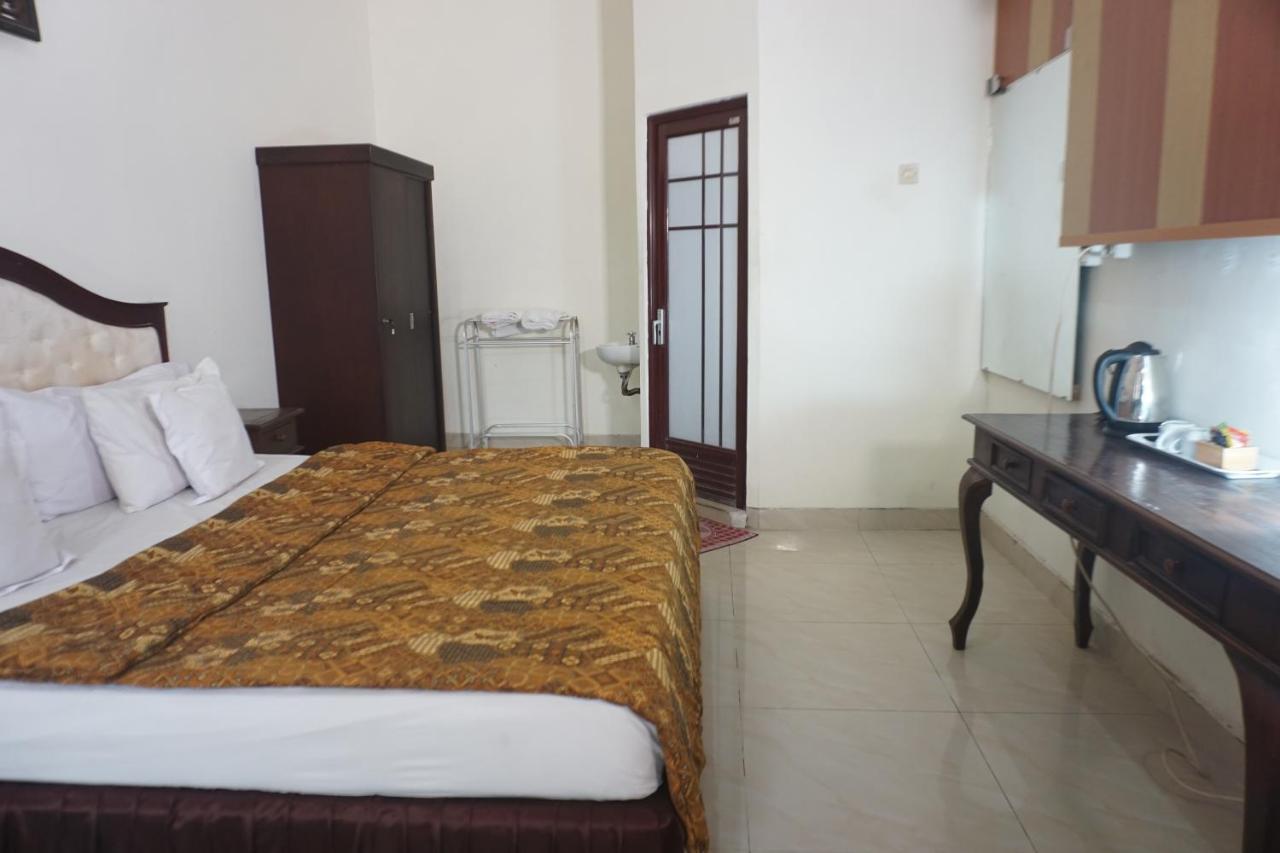 Hotel Laweyan Solo Surakarta (Solo) Exterior foto